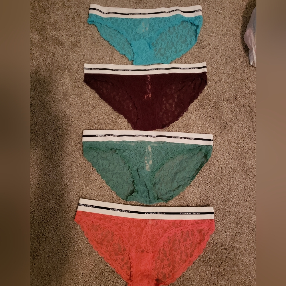 4 pairs of NEW Victoria Secrets All lace Low Rise Bikini Panties Size Large